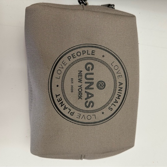 GUNAS Ruth Canvas Tote – Stone Gray – Includes Matching Pouch - Picture 6 of 16